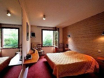Restaurant La Tour Hotel Dunieres
