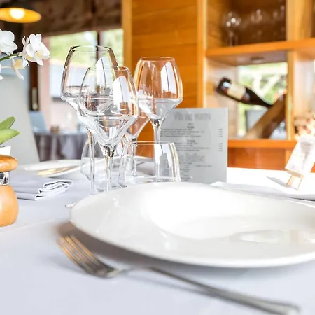 Restaurant La Tour 2*